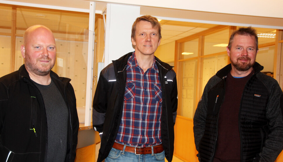 Styremedlem Anders Karlsen, styreleiar Sivert Mauset og styremedlem Oddvar Mikkelsen i INVet.