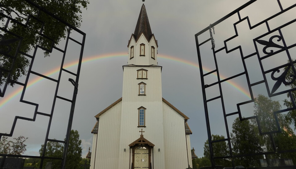 28.8.2020 Regnbue over Rindal kirke