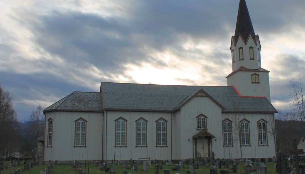 Rindal kirke arkivfoto fra 2015 Rindal kirke arkivfoto fra 2015