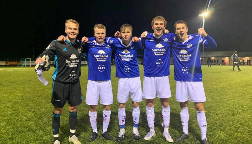 Torstein Snekvik (f.v.) redda straffespark medan Vegard Gjul, Lasse Vaseng Hansen, Vegard Dønnem og Sindre Fiske teikna seg på scoringslista mot Eide.