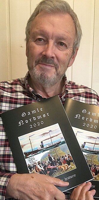 På årsmøtet kunne redaktør Bernt Bøe presentere årets ferske «Gamle Nordmør» På årsmøtet kunne redaktør Bernt Bøe presentere årets ferske «Gamle Nordmør»