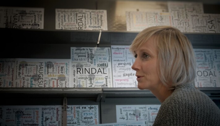 Videre var det omvisning på Øvre Dalen der Åse Børset fortalte om suksessen, Dialektplakat, som har vært et fint tilskudd til iTrollheimens inntekter i koronatiden. Videre var det omvisning på Øvre Dalen der Åse Børset fortalte om suksessen, Dialektplakat, som har vært et fint tilskudd til iTrollheimens inntekter i koronatiden.