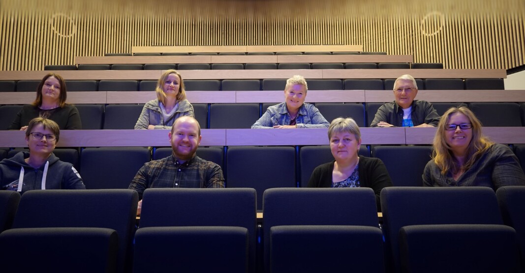 Store deler av Trollheimsporten-redaksjonen samlet i slutten av september 2020. Bak f.v. Mari Vattøy, Berit Synøv Fugelsøy, Britt Grete Moen og Ole Trygve Foseide. Foran f.v. Eli Solvik, Øystein Hjelle Bondhus, Sigrid Skjølsvold og Gunhild Anne Hyldbakk. Store deler av Trollheimsporten-redaksjonen samlet i slutten av september 2020. Bak f.v. Mari Vattøy, Berit Synøv Fugelsøy, Britt Grete Moen og Ole Trygve Foseide. Foran f.v. Eli Solvik, Øystein Hjelle Bondhus, Sigrid Skjølsvold og Gunhild Anne Hyldbakk.