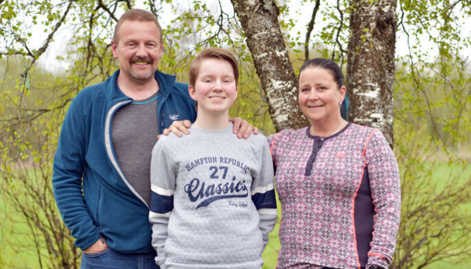 Ivan Lorgen er den tøffeste jeg har møtt. Her sammen med pappa Georg og mamma Kari Mette Ivan Lorgen er den tøffeste jeg har møtt. Her sammen med pappa Georg og mamma Kari Mette