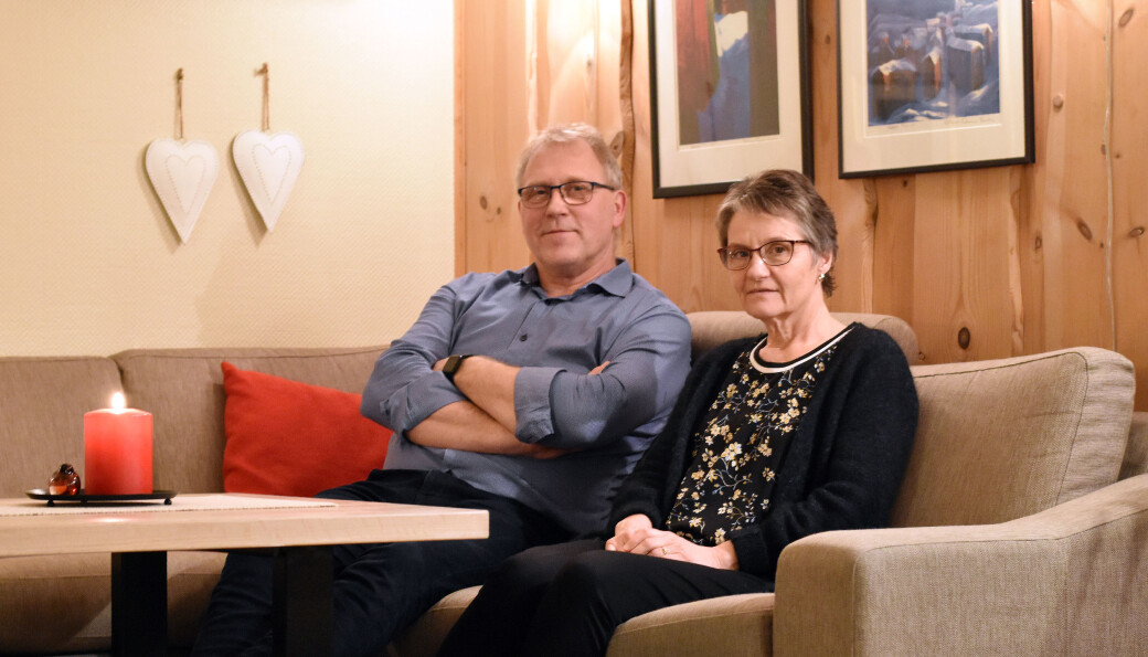 Palmer og Anna Britt Vikan hjemme på Norvik en førjulskveld Palmer og Anna Britt Vikan hjemme på Norvik en førjulskveld