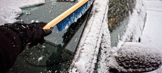 Bilrutene skal være fri for is, snø og dugg før du kjører avgårde