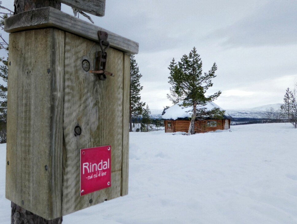 Skihytta i Furuhaugmarka er månedens turmål i januar. En tur hit gjelder som en av de 8 (4 for barn) turene for å få godkjent fjelltrimmen 2021.