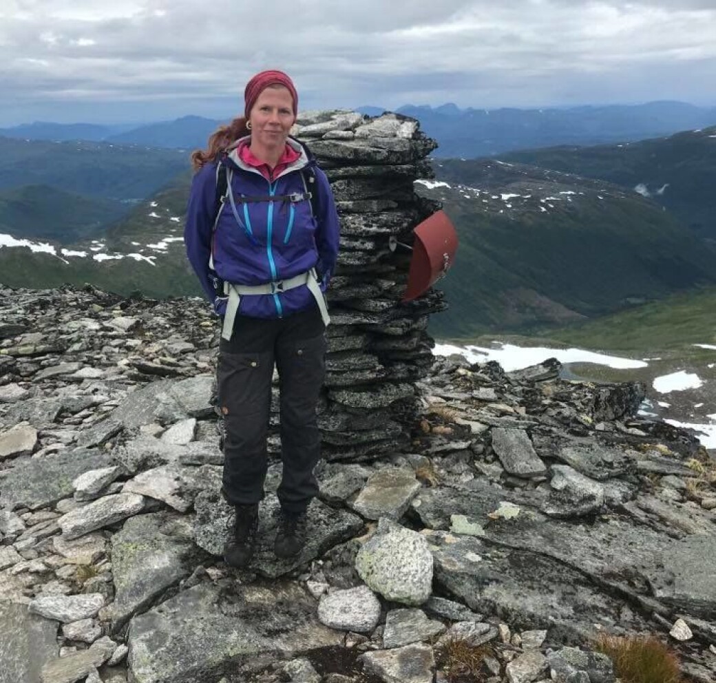 Lisa har vorte glad i friluftsliv etter at ho flytta heimatt til Surnadal, her frå ein tur til Blånebba. Foto: privat Lisa har vorte glad i friluftsliv etter at ho flytta heimatt til Surnadal, her frå ein tur til Blånebba. Foto: privat
