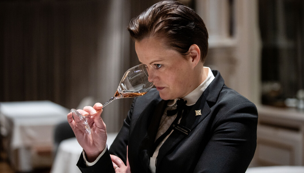 Bøfjordingen Ida Elisabeth Dønheim er restaurantsjef og assisterende hotelldirektør ved Britannia Hotel i Trondheim. Bøfjordingen Ida Elisabeth Dønheim er restaurantsjef og assisterende hotelldirektør ved Britannia Hotel i Trondheim.