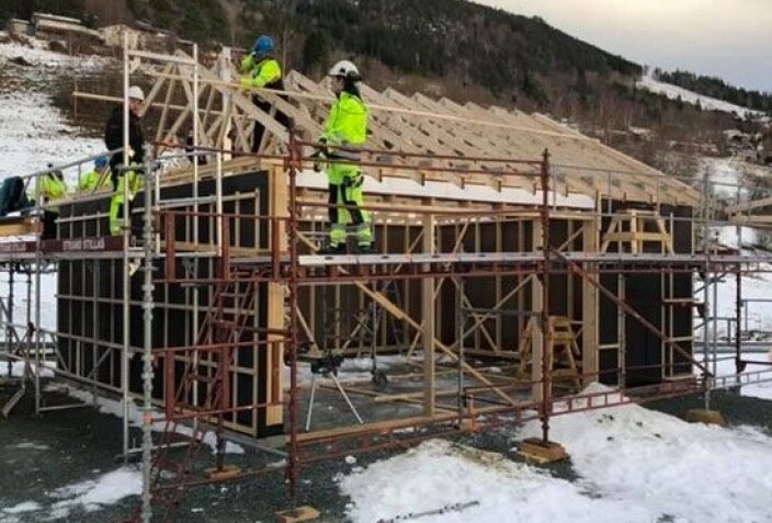 Takstoler på plass Takstoler på plass