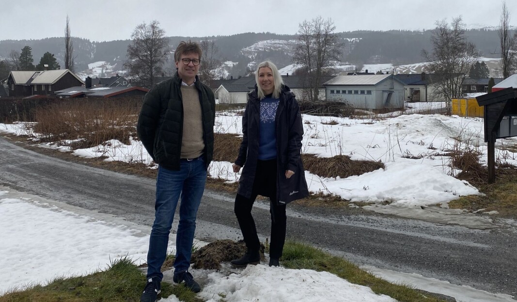Even Børset Bolme og Agnete Opland foran området som skal bli Eventunet. Even Børset Bolme og Agnete Opland foran området som skal bli Eventunet.