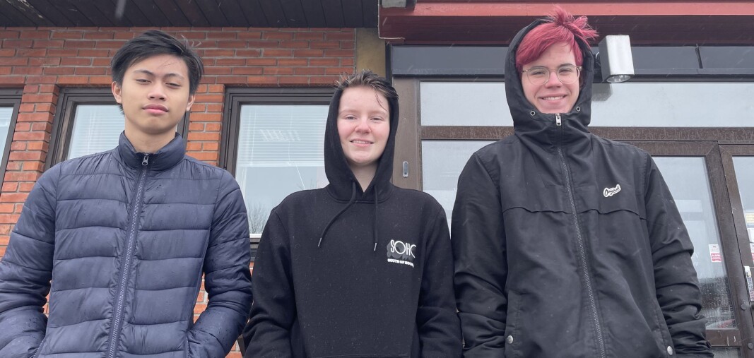 F.v.: Myke Gabriel Tagalogon, Ivan Lorgen og Preben Husby stilte sporty opp for et bilde i regnet. F.v.: Myke Gabriel Tagalogon, Ivan Lorgen og Preben Husby stilte sporty opp for et bilde i regnet.