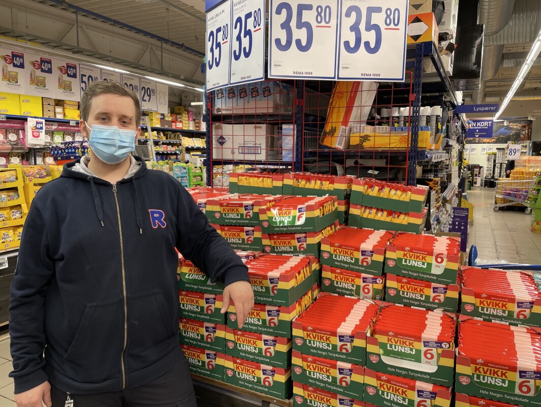 Ole Erik Hønsvik slutter som kjøpmann ved Rema 1000 Surnadal. Ole Erik Hønsvik slutter som kjøpmann ved Rema 1000 Surnadal.