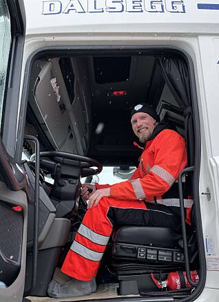 Arild André Olsen klar for tur til Langhus med modulvogntog. Arild André Olsen klar for tur til Langhus med modulvogntog.