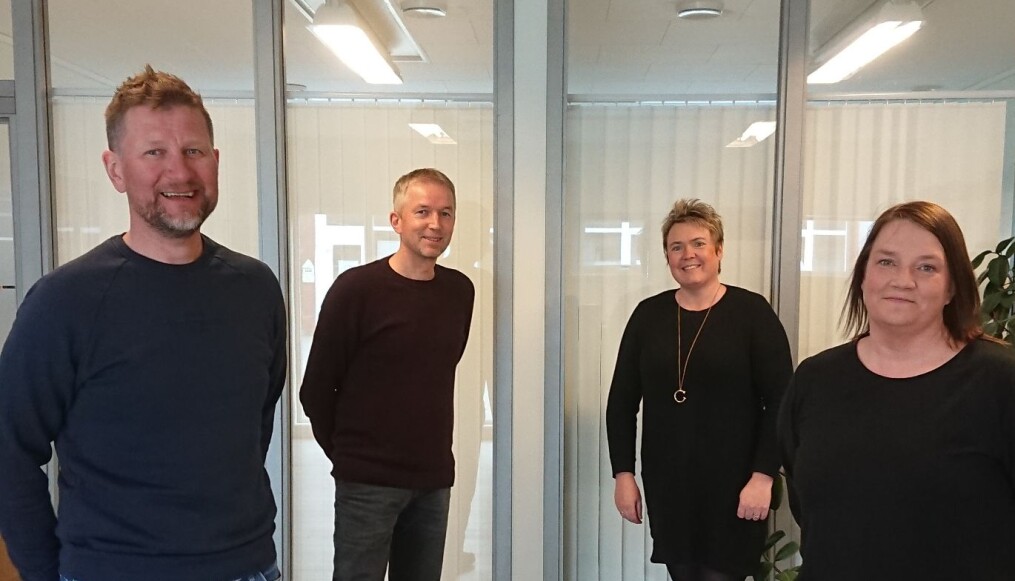 Styret i Sparebankstiftelsen Surnadal Sparebank: Nils Inge Aasgård (f.v.), Lars Inge Kvande, Heid Snekvik og Mari Vattøy. Styret i Sparebankstiftelsen Surnadal Sparebank: Nils Inge Aasgård (f.v.), Lars Inge Kvande, Heid Snekvik og Mari Vattøy.