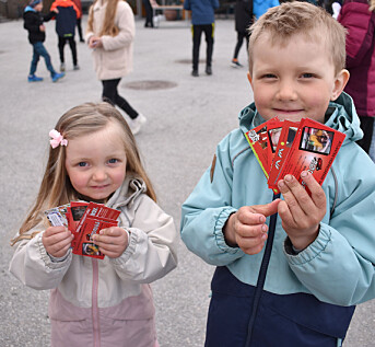 Aimy Dyrli (3) og Liam Dyrli (5) fikk samlet mange russekort Aimy Dyrli (3) og Liam Dyrli (5) fikk samlet mange russekort