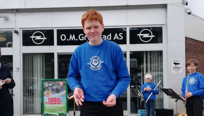 Sigve Holten femte stjerne og femårsmedalje Sigve Holten femte stjerne og femårsmedalje