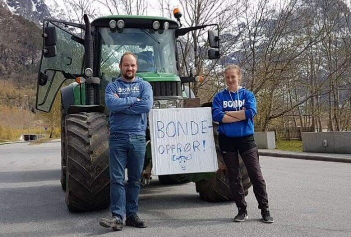 Tor Olav og Ingeborg klare til avreise. Tor Olav og Ingeborg klare til avreise.