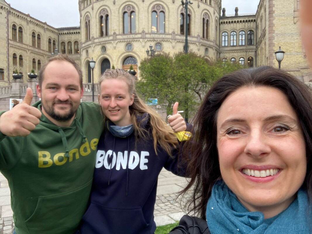Tor Olav Hanset, Ingeborg Rindalsholt og Jenny Klinge ved Stortinget. Tor Olav Hanset, Ingeborg Rindalsholt og Jenny Klinge ved Stortinget.