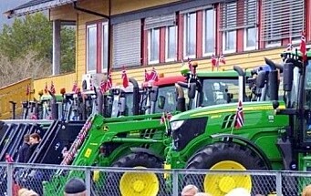Påmelding til veteranbil-/traktortoget i Rindal 17.mai