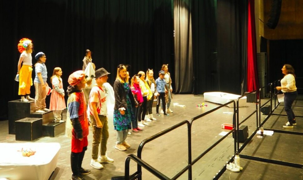 Kulturskolens dramagruppe er i innspurten med øving til 'Proppen og Labbetruten'.