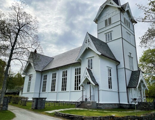 Stangvik-kyrkja klar for ny felles pinsegudsteneste. Stangvik-kyrkja klar for ny felles pinsegudsteneste.