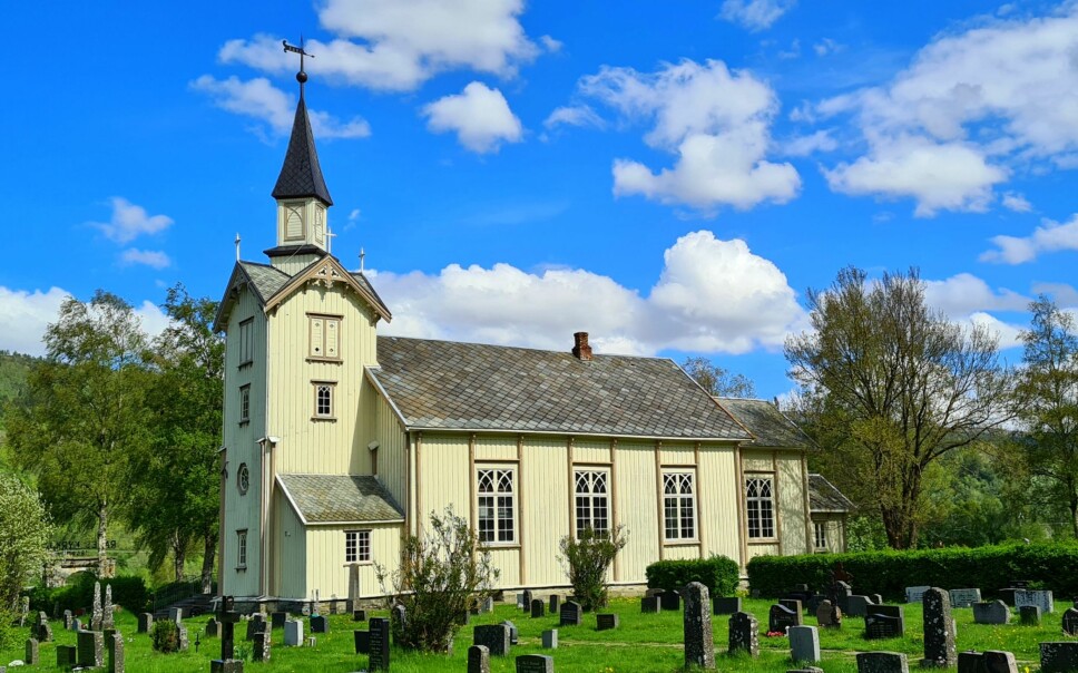 Ranes kyrkje, mål for pilgrimsvandring.