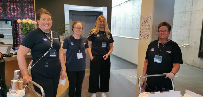 Kaffelag: Disse fire damene sørget for kaffe og kake. Karin Åsbø, Ingvild Kårvatn, Anne Lise Wullum og Linda Torvik Kaffelag: Disse fire damene sørget for kaffe og kake. Karin Åsbø, Ingvild Kårvatn, Anne Lise Wullum og Linda Torvik