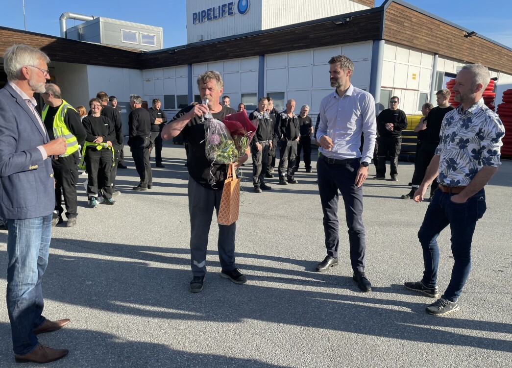 Kjell Larsen, Arild Skralthaug, Sigmund Aandstad og Øystein Halle. Kjell Larsen, Arild Skralthaug, Sigmund Aandstad og Øystein Halle.