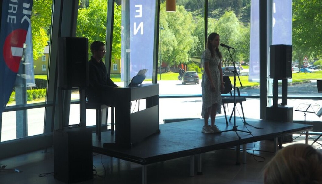 Brage Einum og Hedda Moen Gjerstad fra Surnadal og Rindal kulturskole Brage Einum og Hedda Moen Gjerstad fra Surnadal og Rindal kulturskole