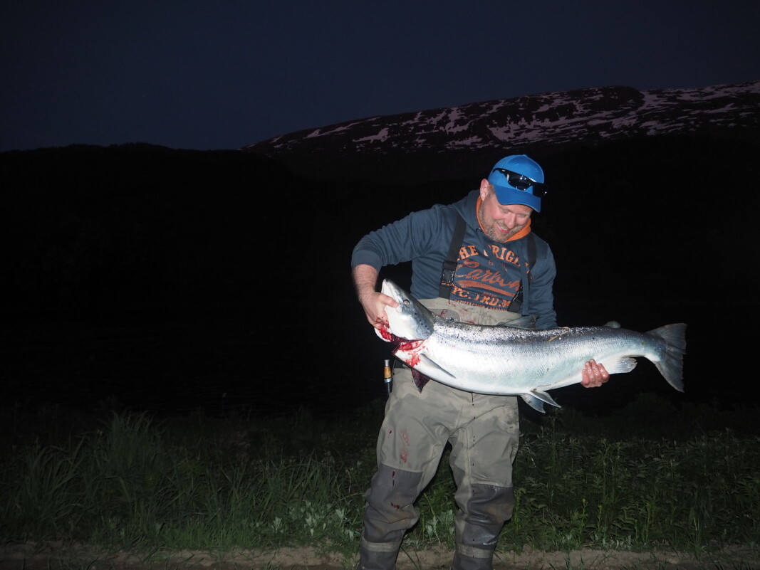 Jørgen Sundal tok en kjempe på 16,2 kg på Mogstad Jørgen Sundal tok en kjempe på 16,2 kg på Mogstad