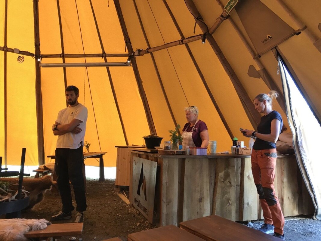 Gøran, Britt og Åse ønsker velkommen Gøran, Britt og Åse ønsker velkommen