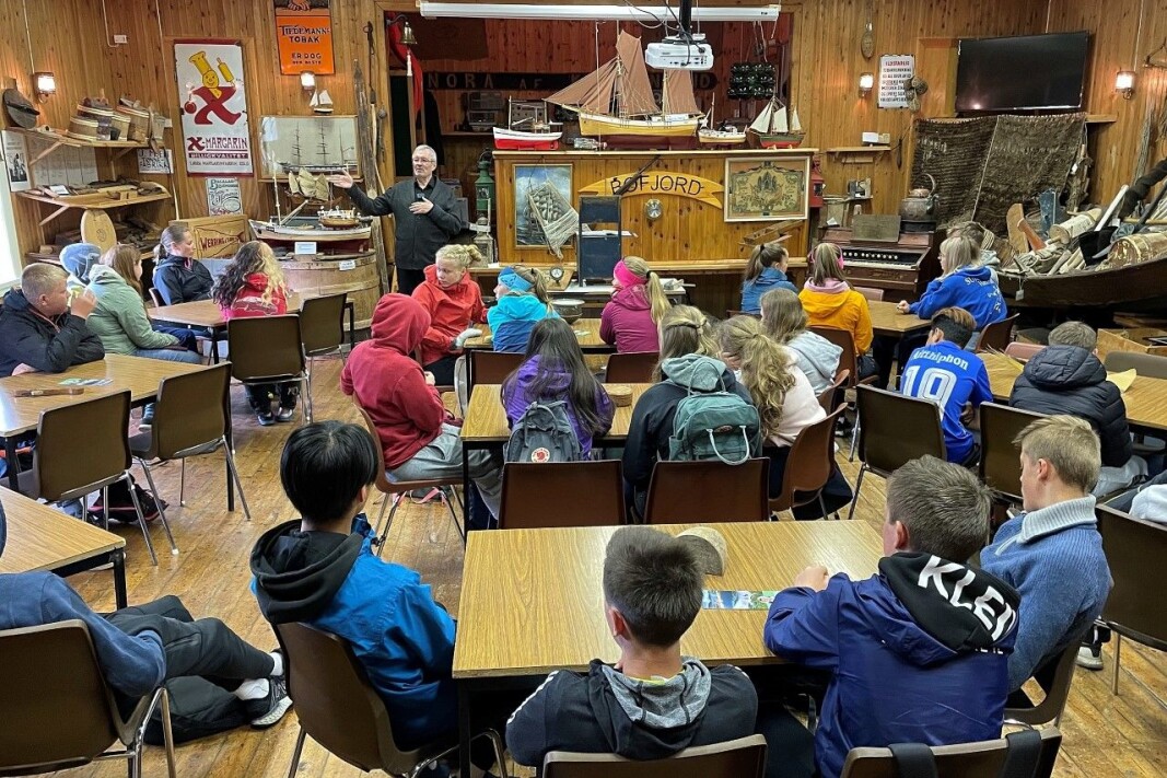 Historietime på Bøfjorden Sjøbruksmuseum. Bernt Bøe fortel om Mannbjørnen og mykje anna. Historietime på Bøfjorden Sjøbruksmuseum. Bernt Bøe fortel om Mannbjørnen og mykje anna.