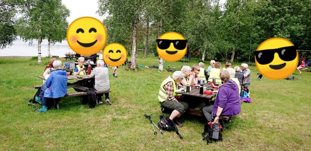 Fin pause ved Grønlivatnet med alle skolebarna. Fin pause ved Grønlivatnet med alle skolebarna.