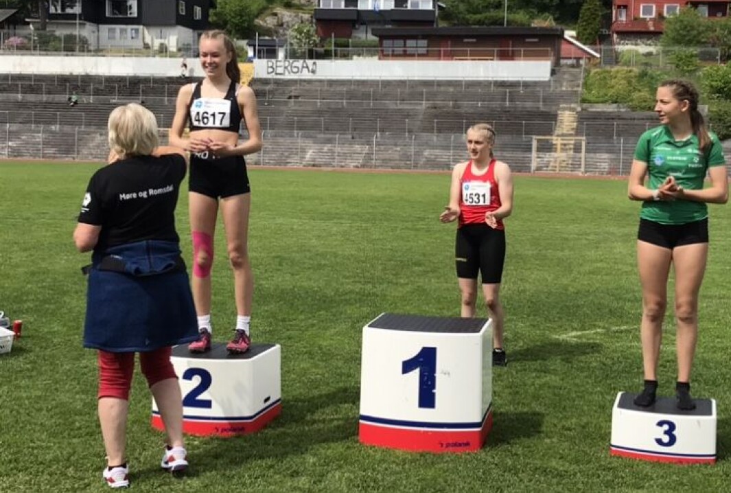 Nina Næss Bolme smiler for sølv. Nina Næss Bolme smiler for sølv.