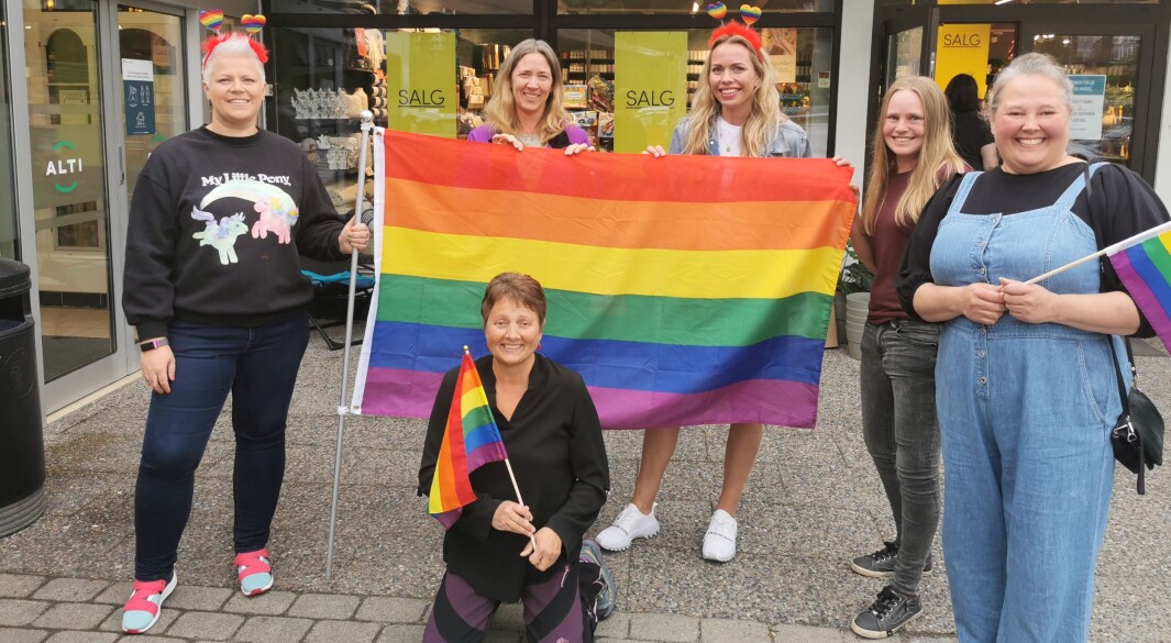Fra venstre: Karina Kalvik, Marit Sjøsæter, Kari Evensen, Lene Søyseth og Anett Ranes. Lilly Gunn Nyheim foran. juni 2021 Fra venstre: Karina Kalvik, Marit Sjøsæter, Kari Evensen, Lene Søyseth og Anett Ranes. Lilly Gunn Nyheim foran. juni 2021