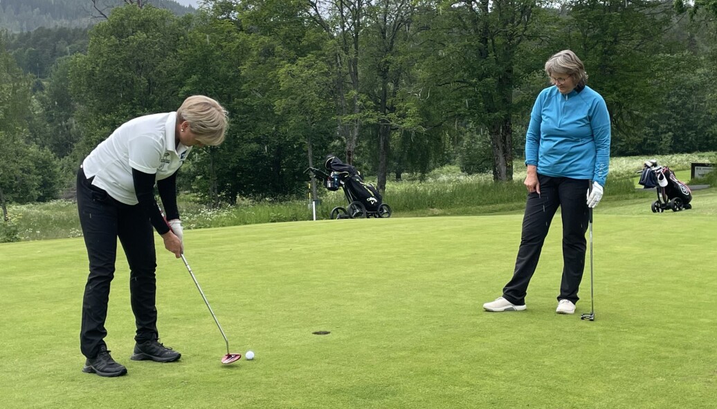 Siri Vaagland (t.v.) og Tove Hilstad Garte tok andreplassen etter en imponerende tredjerunde. Siri Vaagland (t.v.) og Tove Hilstad Garte tok andreplassen etter en imponerende tredjerunde.