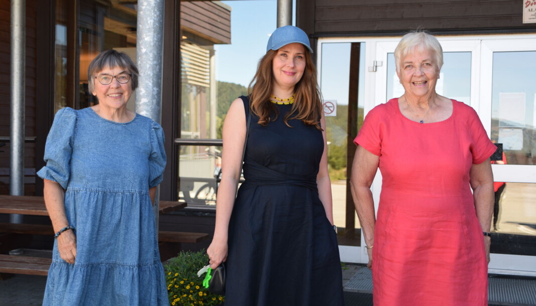 Unni Irmelin Kvam (i midten) sammen med Helene Marie Nergård og Johanne Løset fra pensjonistlaget. Unni Irmelin Kvam (i midten) sammen med Helene Marie Nergård og Johanne Løset fra pensjonistlaget.