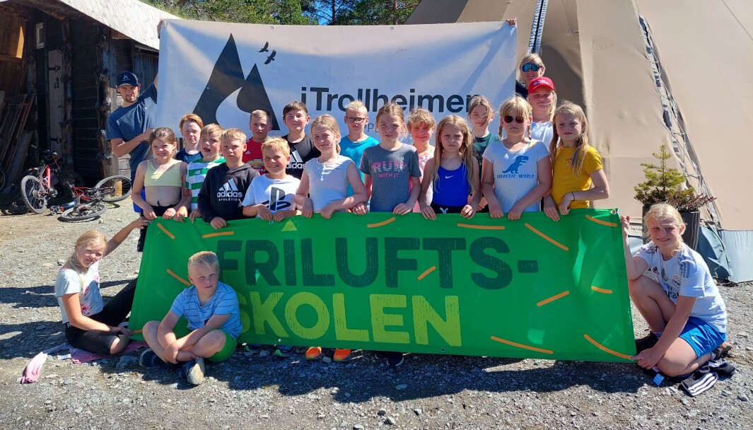 Alle de 19 deltakerne på årets sommercamp junior. Alle de 19 deltakerne på årets sommercamp junior.