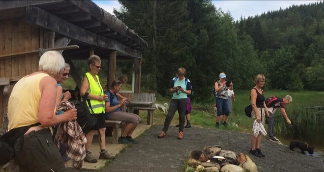 Gapahuken ved Svervatnet Gapahuken ved Svervatnet