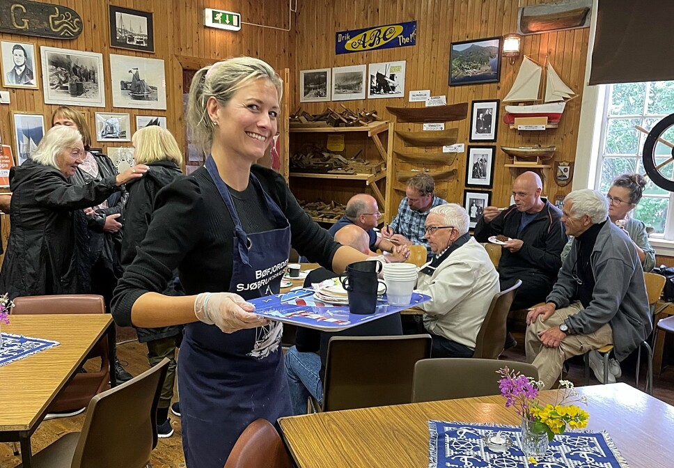 Gunnhild Vetleseter Bøe og dei andre i styret var dagens blide og påpasselege vertskap.