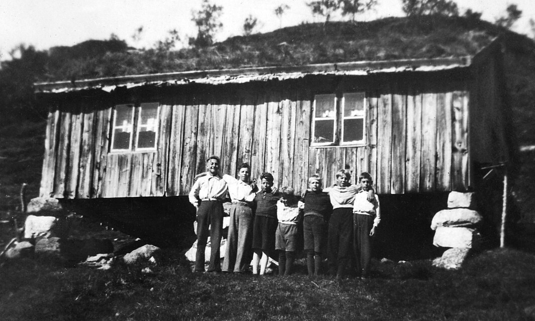 Settemssetra i gamle dagar. Personane er ukjende. Settemssetra i gamle dagar. Personane er ukjende.
