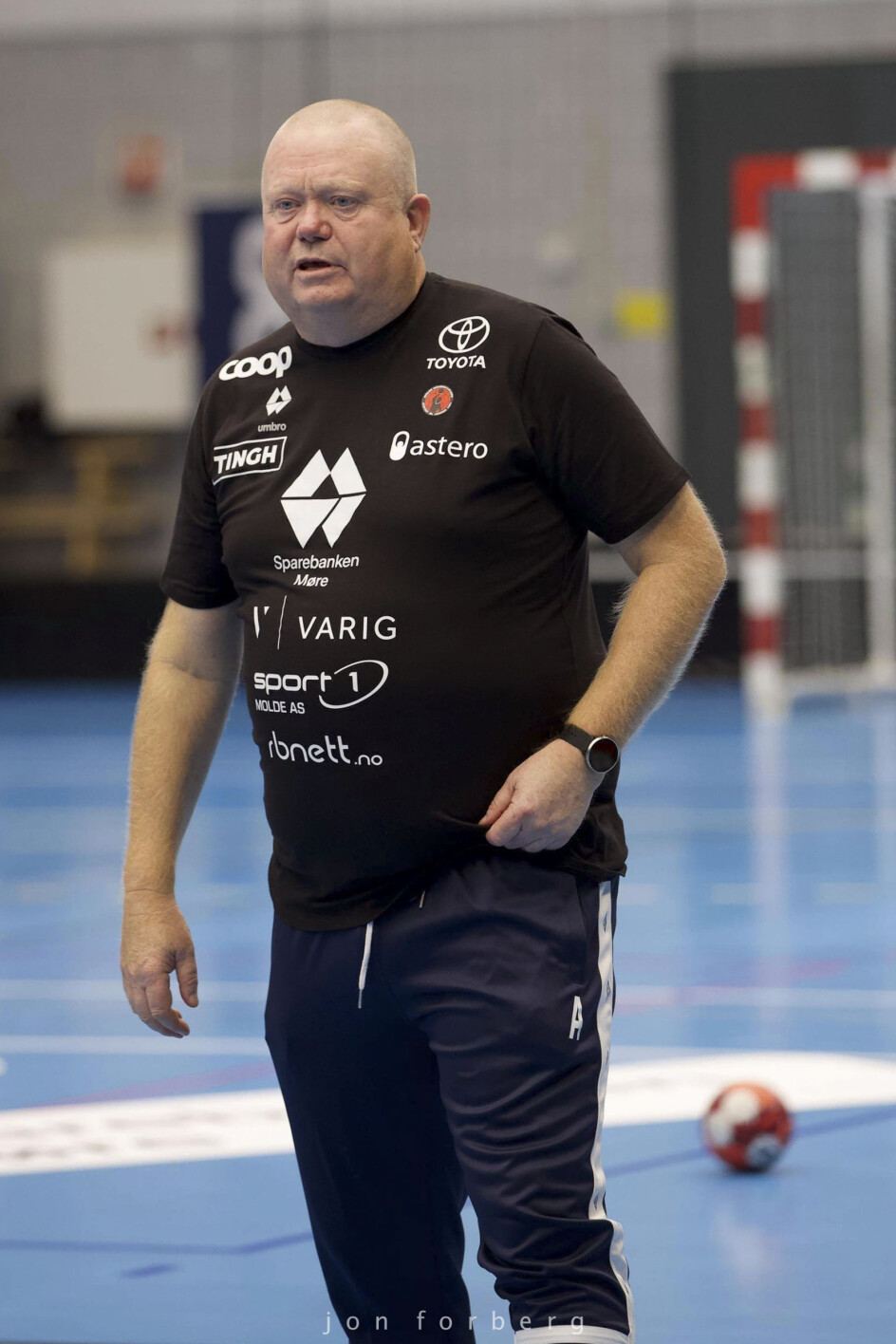 Tor Odvar Moen er hovedtrener for Molde HK Elite