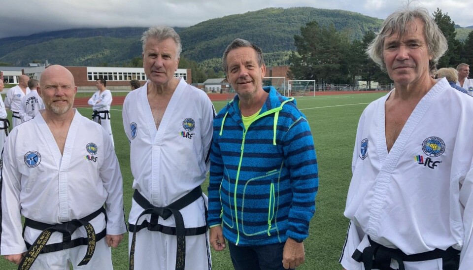 Kjell Gunnar Polden (i blått) sammen med Grandmaster Per Andresen, Master Odd Arne Larsen og Master Snorre Edvardsen. Alle har vært med på denne leiren siden dens oppstart i 1991.