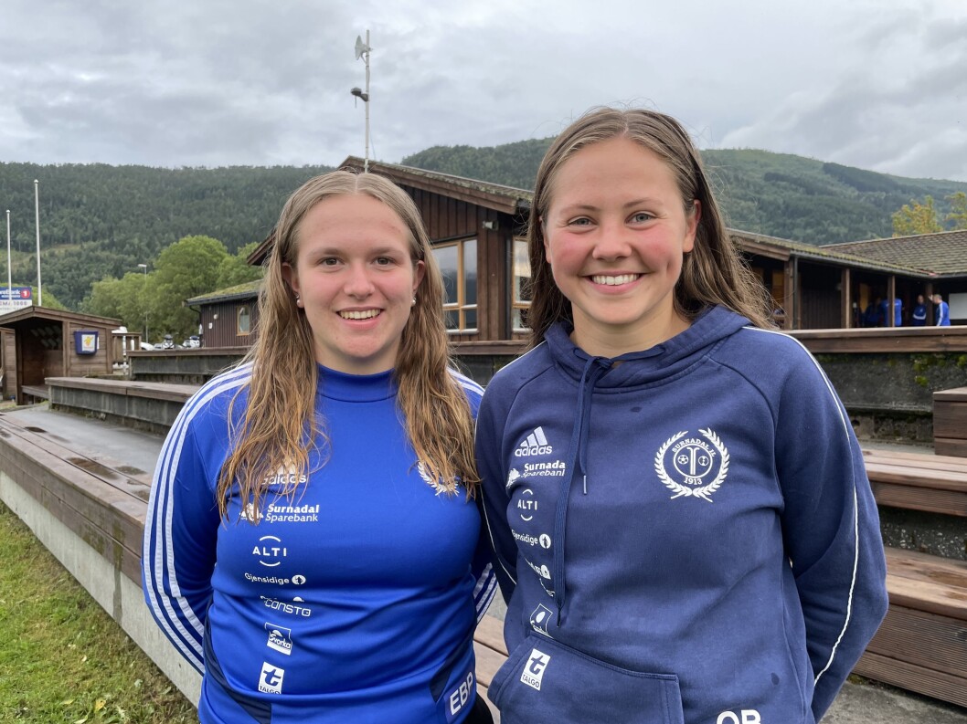 Emilie Brøske Rønning (t.v.) og Oda Bæverfjord skal være hovedvokalister på den nye låta, sammen med Torstein Snekvik og Andreas Dalsegg Sæter. Emilie Brøske Rønning (t.v.) og Oda Bæverfjord skal være hovedvokalister på den nye låta, sammen med Torstein Snekvik og Andreas Dalsegg Sæter.