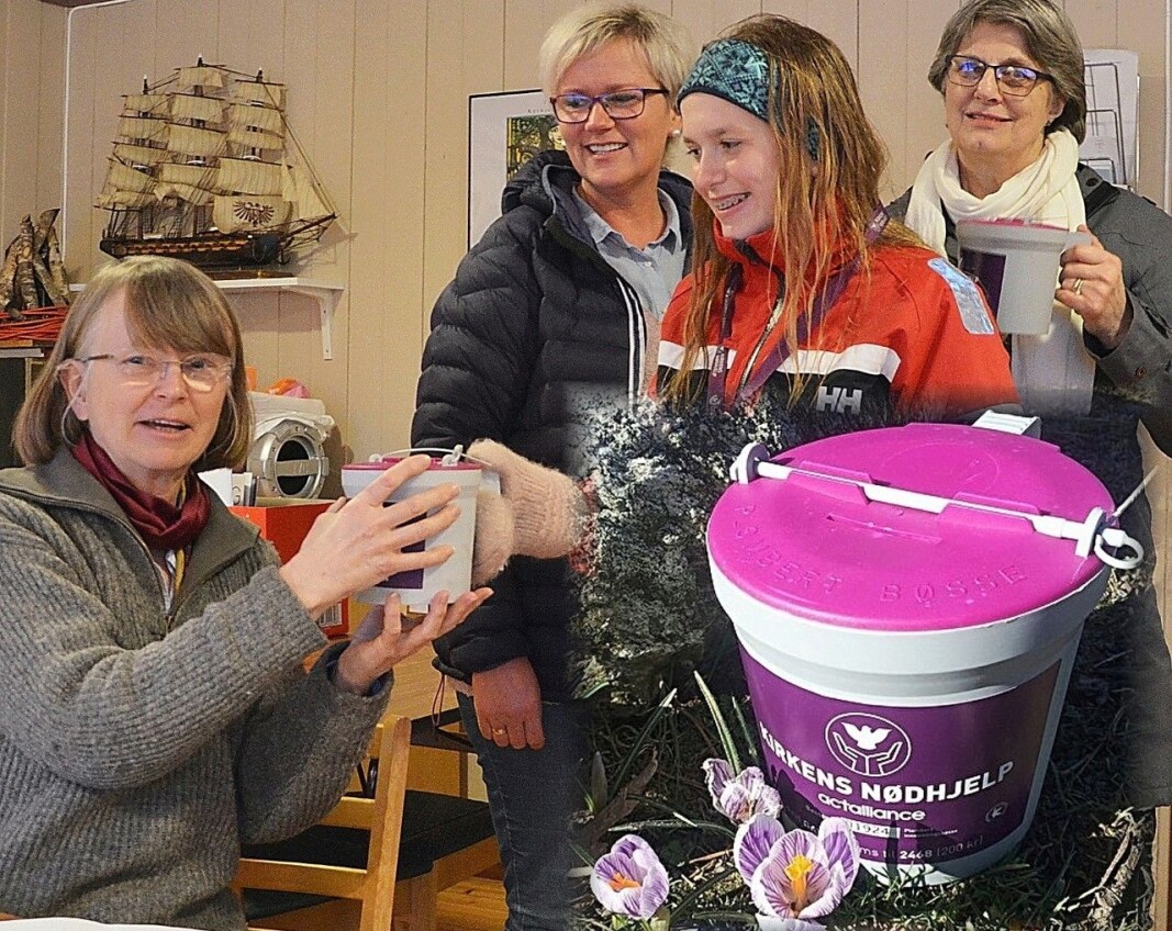 Fasteinnsamlinga for Kirkens Nødhjelp er blant kyrkja sine store tiltak. Her mottek sokneprest Kristin Strand ei av bøssene i Åsskard i 2018. Fasteinnsamlinga for Kirkens Nødhjelp er blant kyrkja sine store tiltak. Her mottek sokneprest Kristin Strand ei av bøssene i Åsskard i 2018.
