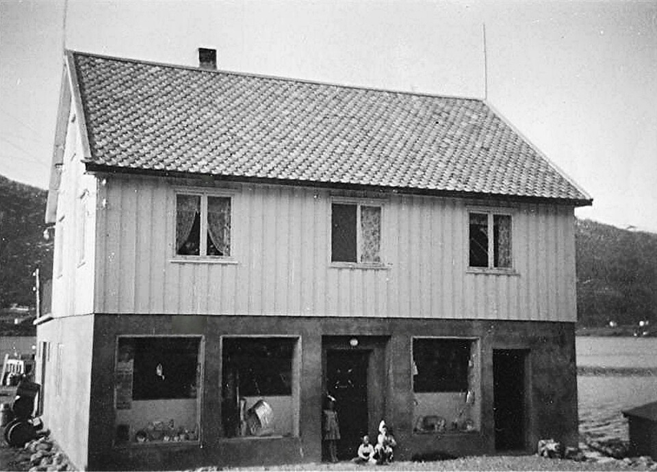 Nytt butikklokale vart bygd her i Ilabukta på 1950-talet.