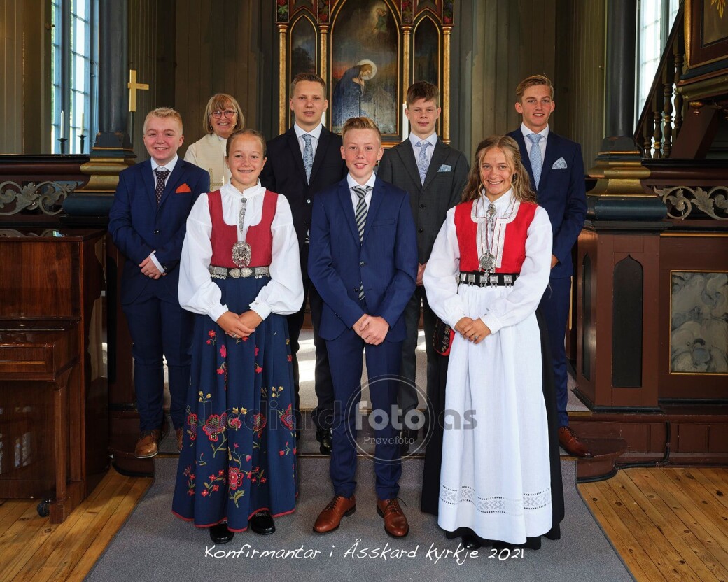 Konfirmanter i Åsskard kirke 2021 Konfirmanter i Åsskard kirke 2021