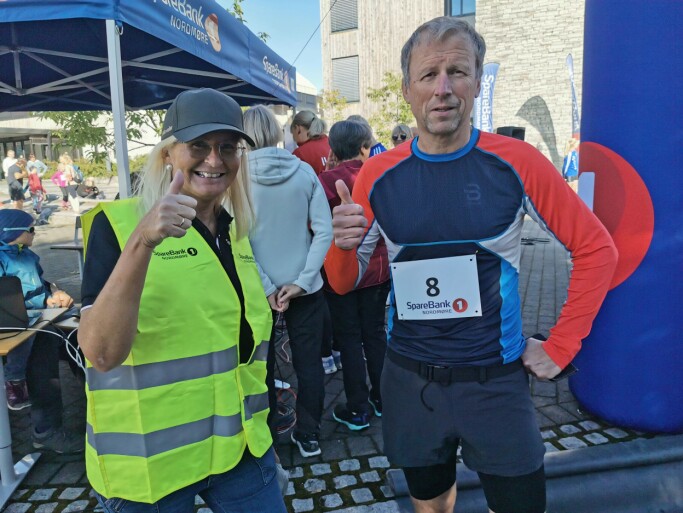 Hans Mellemsæther lanserte ideen om et løp i Surnadal. Her sammen med Liv Dalsegg Hans Mellemsæther lanserte ideen om et løp i Surnadal. Her sammen med Liv Dalsegg