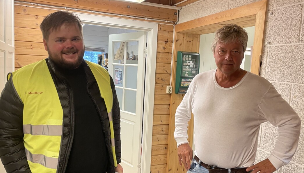 Jakob Vorren (t.v.) fra Sunndalsøra er rådgiver i politikk- og samfunnsavdelinga til Fagforbundet, og også fjerdekandidat for Møre og Romsdal Ap. Onsdag fikk han, Fagforbundet Mette Nord og resten av de besøkende høre om den såkalte royalsaken fra Terje Talgø. Jakob Vorren (t.v.) fra Sunndalsøra er rådgiver i politikk- og samfunnsavdelinga til Fagforbundet, og også fjerdekandidat for Møre og Romsdal Ap. Onsdag fikk han, Fagforbundet Mette Nord og resten av de besøkende høre om den såkalte royalsaken fra Terje Talgø.